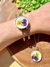 Load image into Gallery viewer, Violet Cuff and Necklace Set
